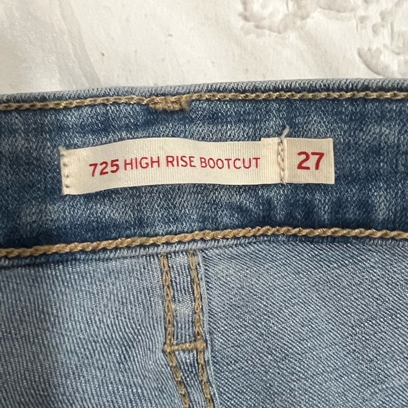 Levi's 725 High Rise Bootcut - Picture 2 of 4